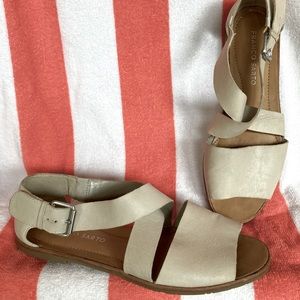 Franco Sarto leather cross cross sandals
